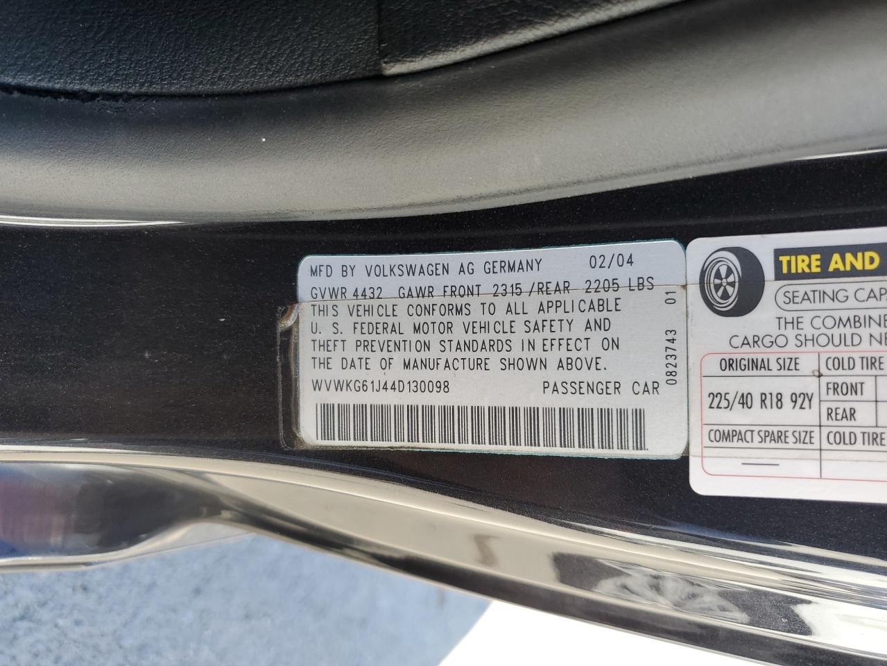 2004 Volkswagen R32 VIN: WVWKG61J44D130098 Lot: 84397785