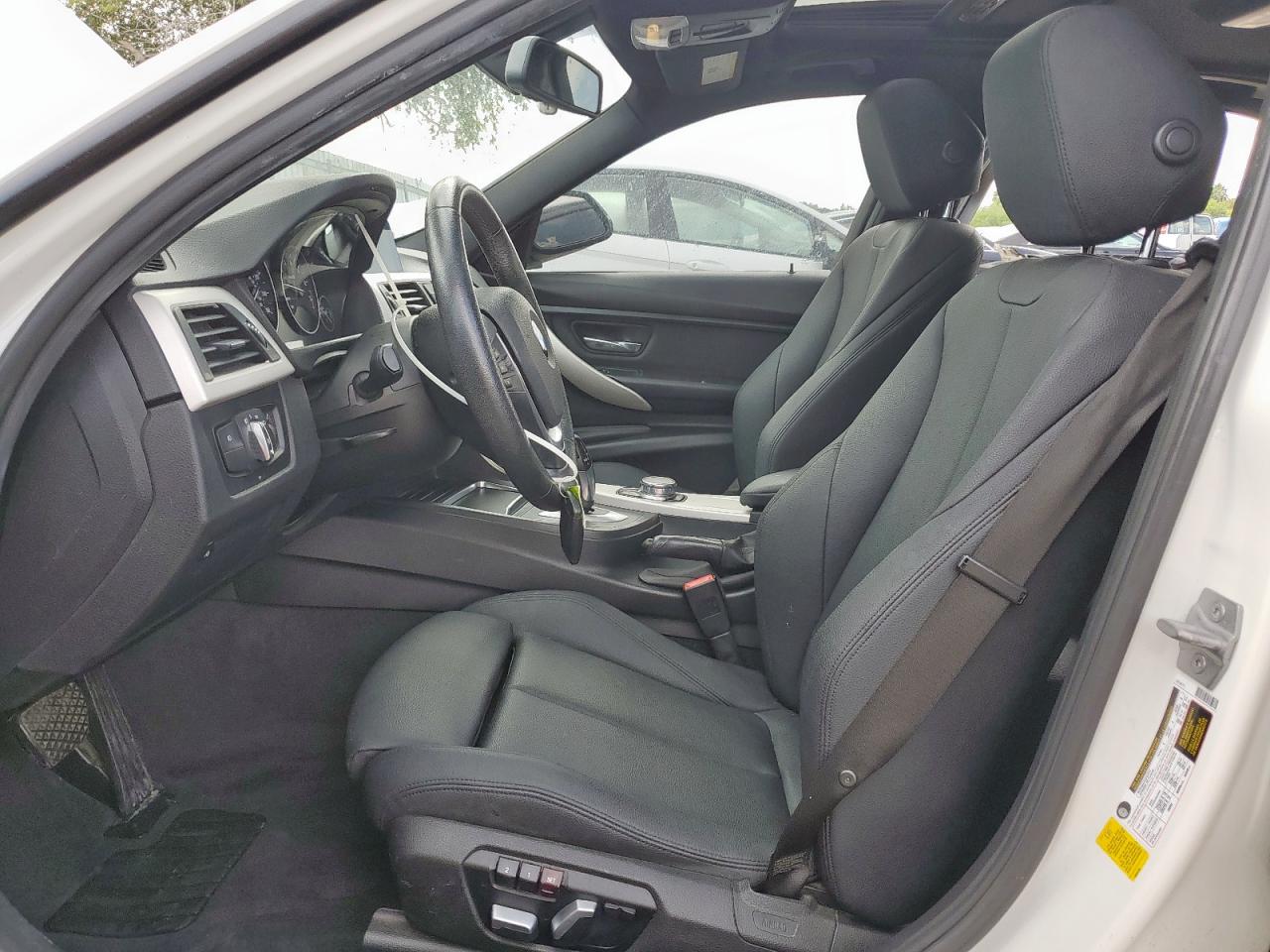 2018 BMW 320 I VIN: WBA8E1G56JNU93213 Lot: 85724055