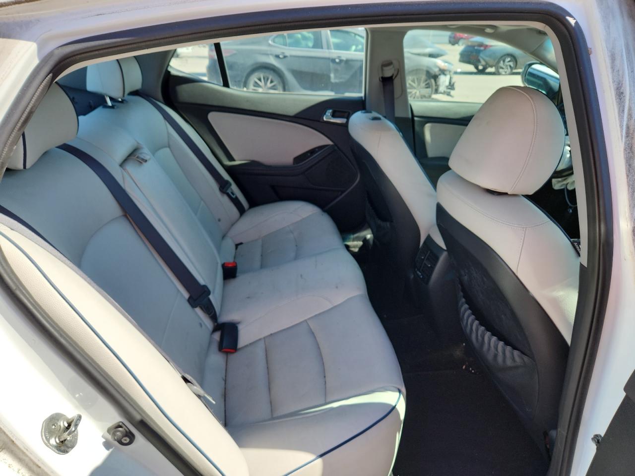 2014 Kia Optima Hybrid VIN: KNAGN4AD2E5069935 Lot: 81959535