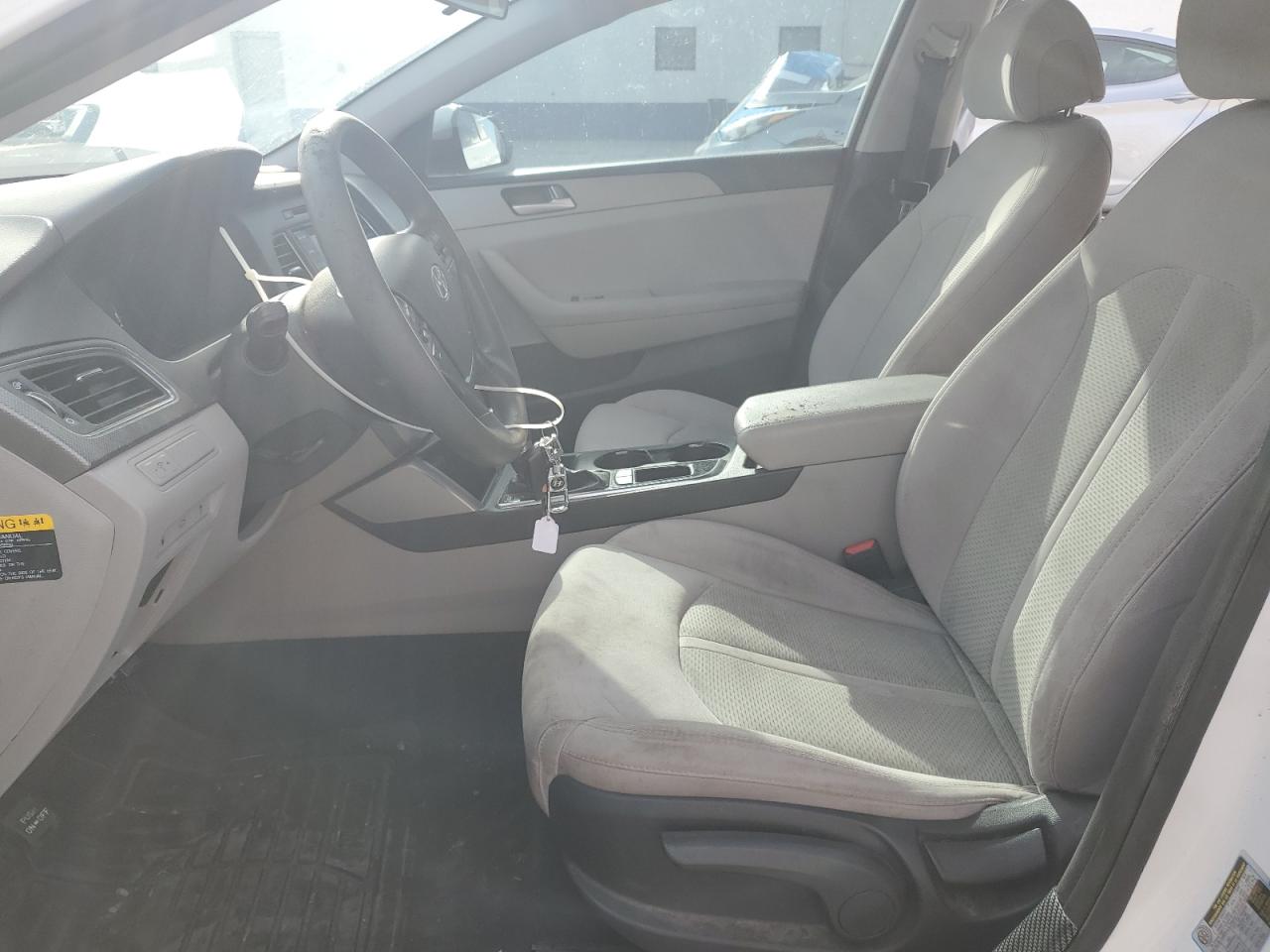 2015 Hyundai Sonata Se VIN: 5NPE24AF6FH217056 Lot: 81803905