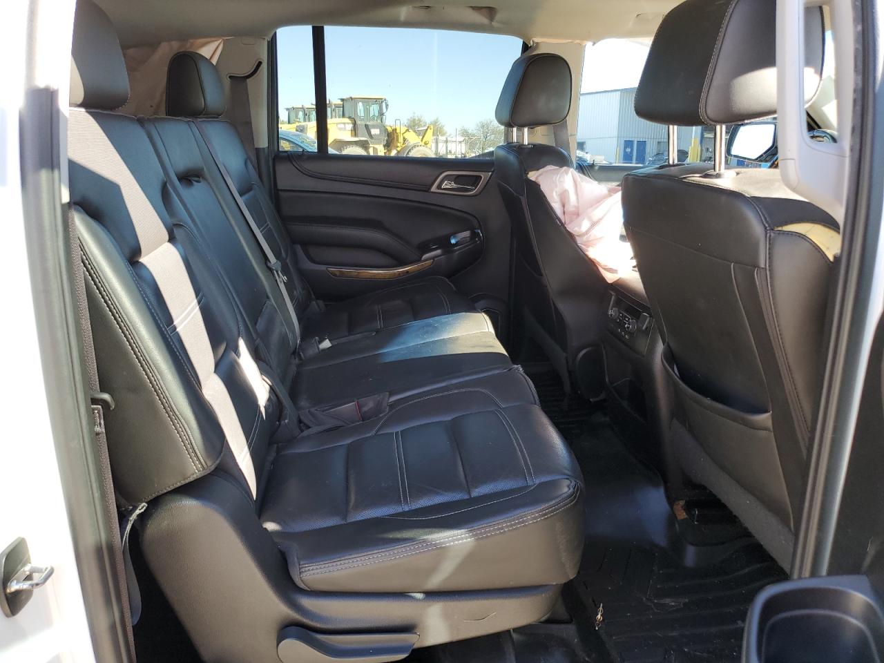 2017 GMC Yukon Xl Denali VIN: 1GKS2HKJ9HR300798 Lot: 90406435