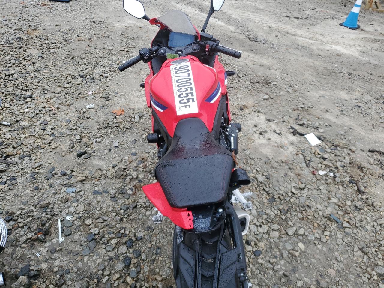 2024 Honda Cbr650 R VIN: MLHRH155XR5000918 Lot: 90700555