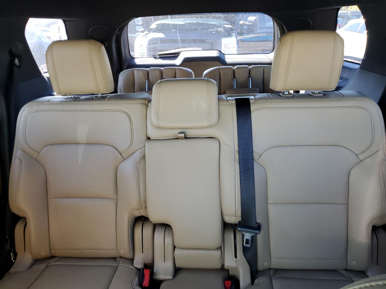 2017 Ford Explorer Limited VIN: 1FM5K8F8XHGB18695 Lot: 82319705