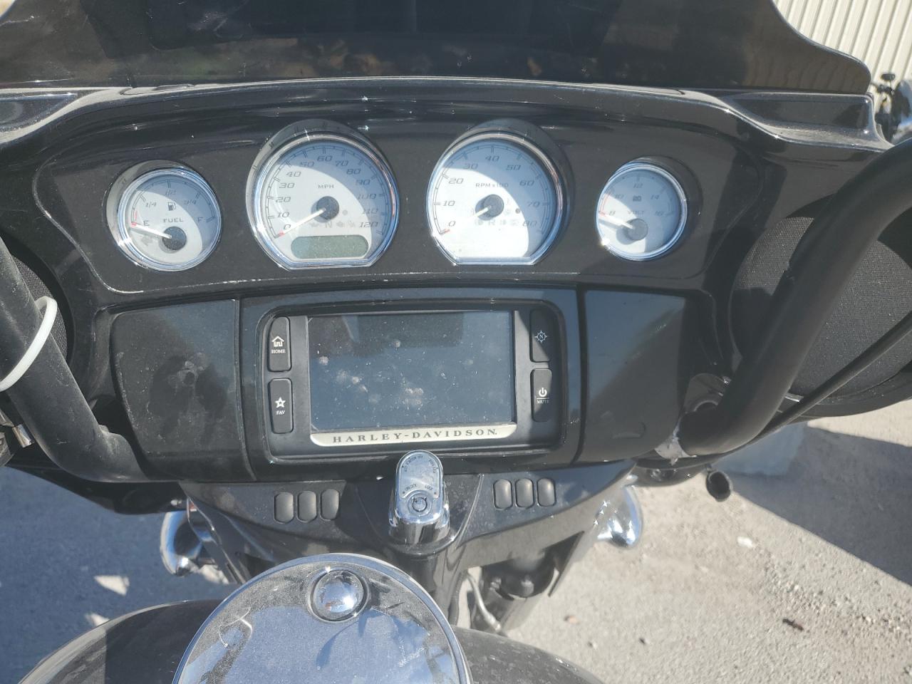 2014 Harley-Davidson Flhxs Street Glide Special VIN: 1HD1KRM11EB696965 Lot: 86826145