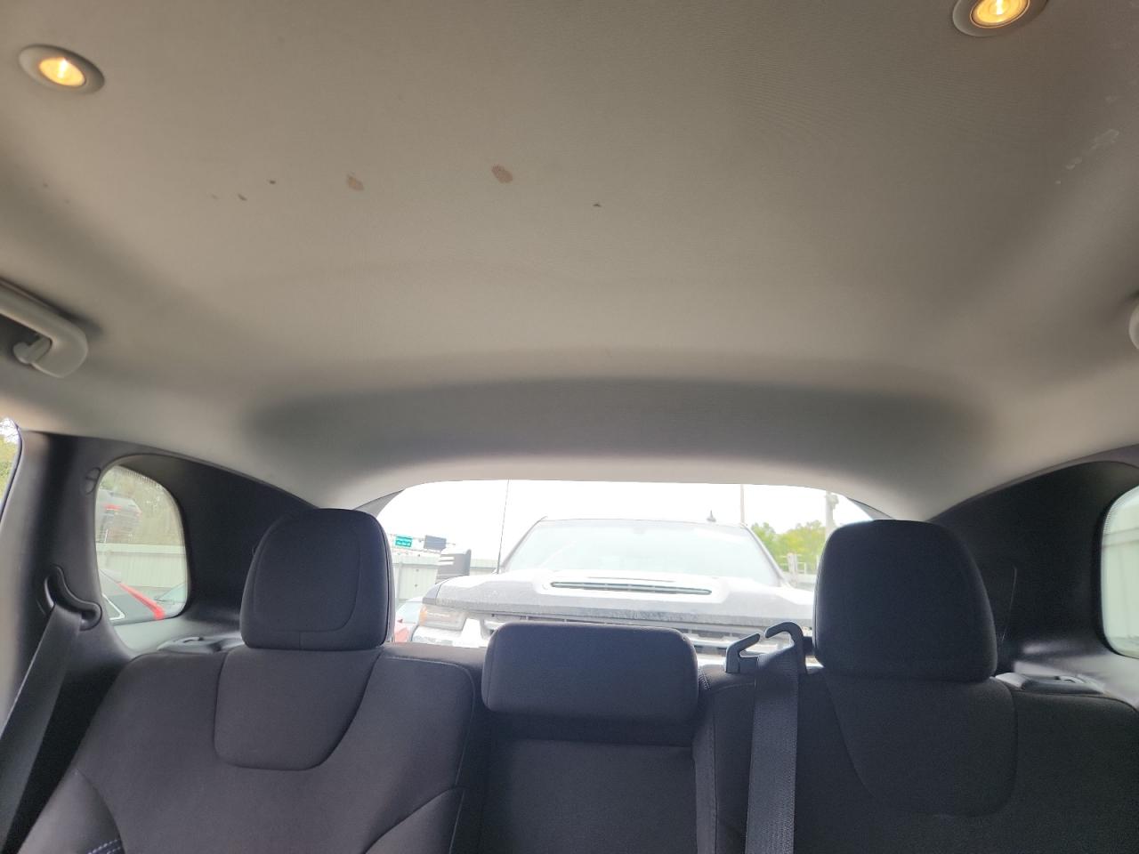 2019 Jeep Cherokee Latitude VIN: 1C4PJLCBXKD325891 Lot: 86310755