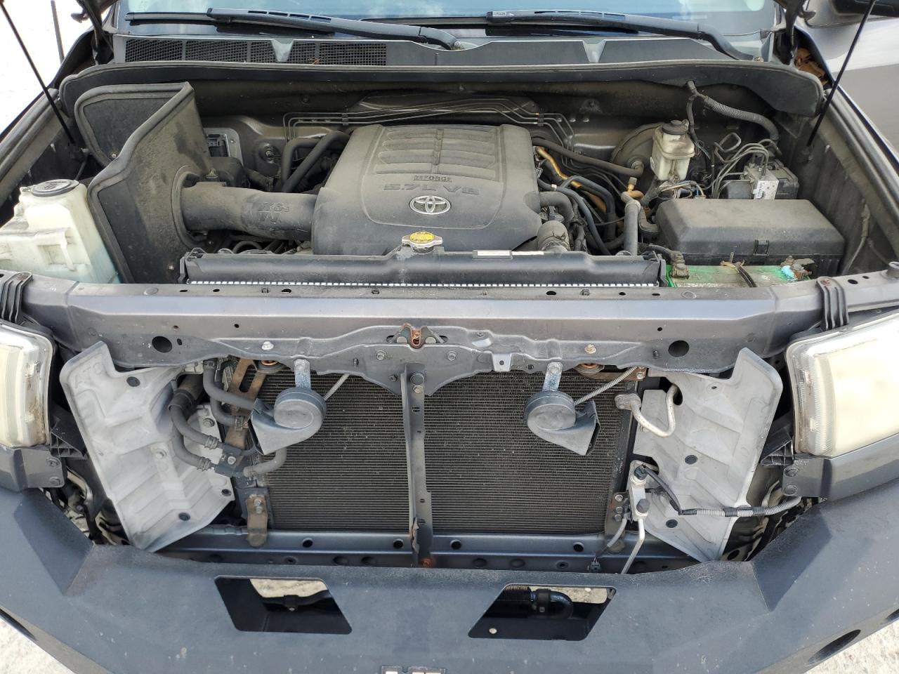 2011 Toyota Tundra Crewmax Sr5 VIN: 5TFEY5F10BX104512 Lot: 84405035