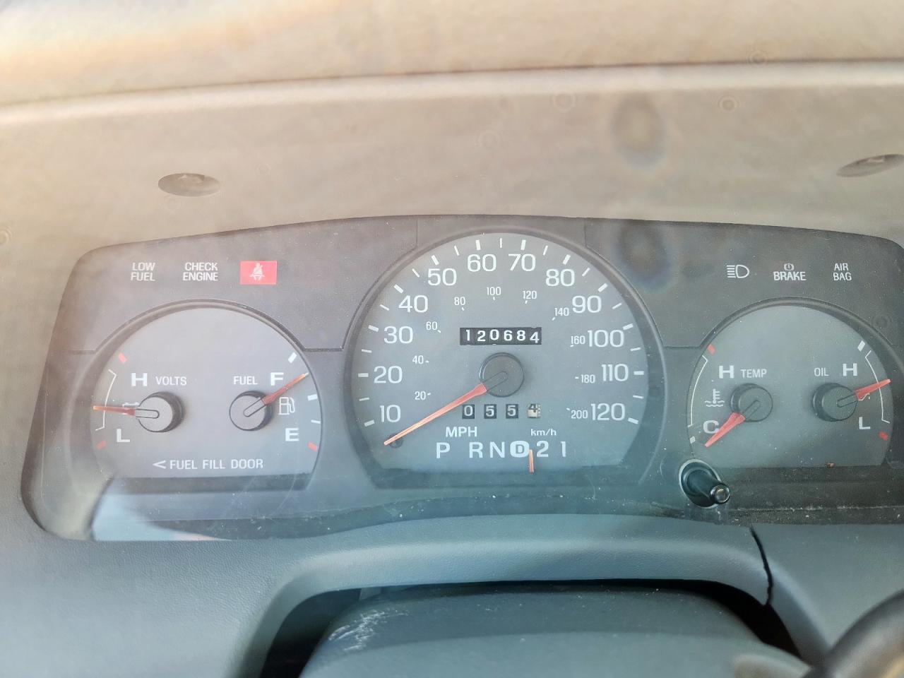 2003 Mercury Grand Marquis Gs VIN: 2MEFM74W03X636959 Lot: 86083275