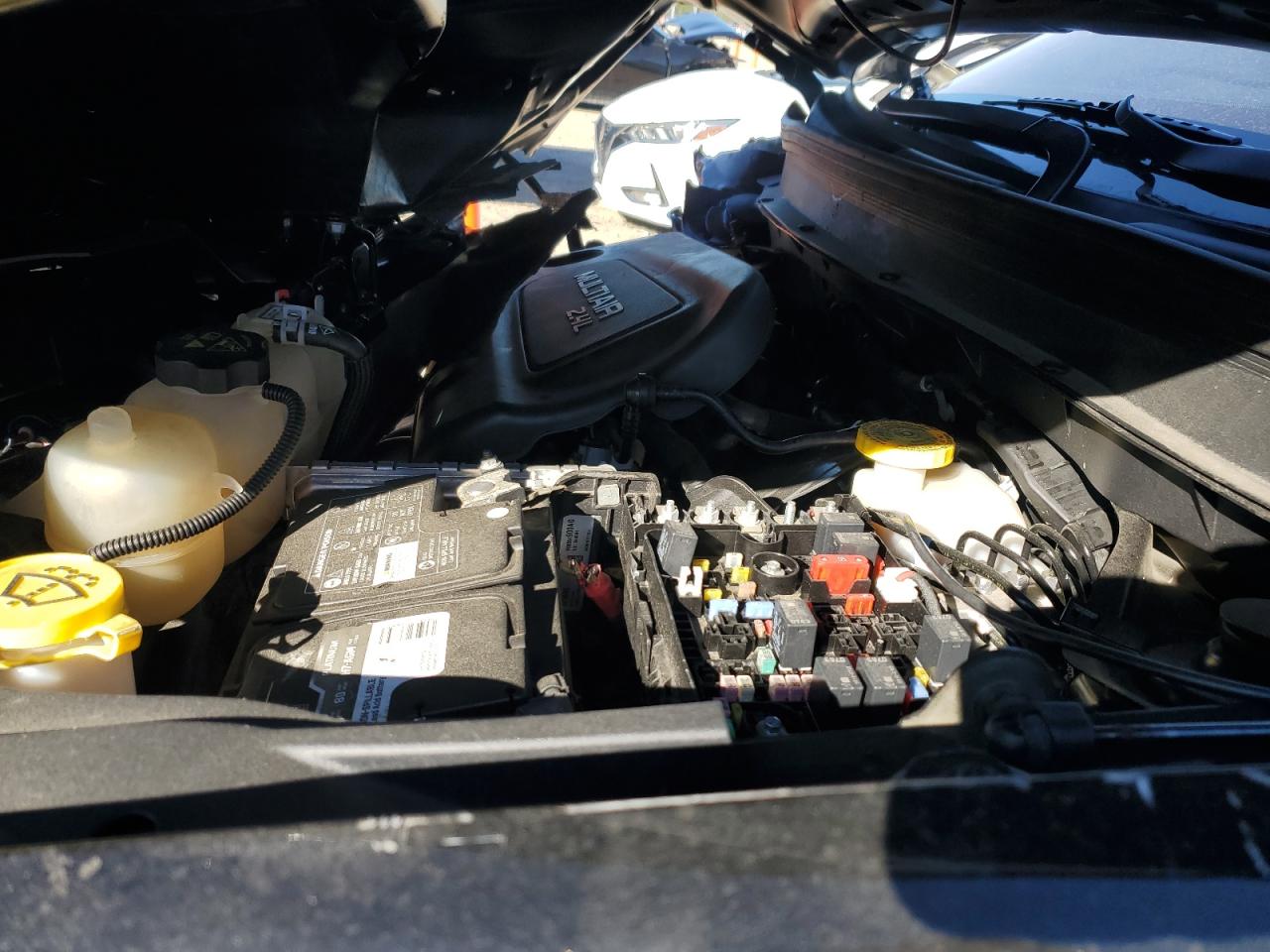 2019 Jeep Cherokee Latitude VIN: 1C4PJLCB9KD175790 Lot: 90297335