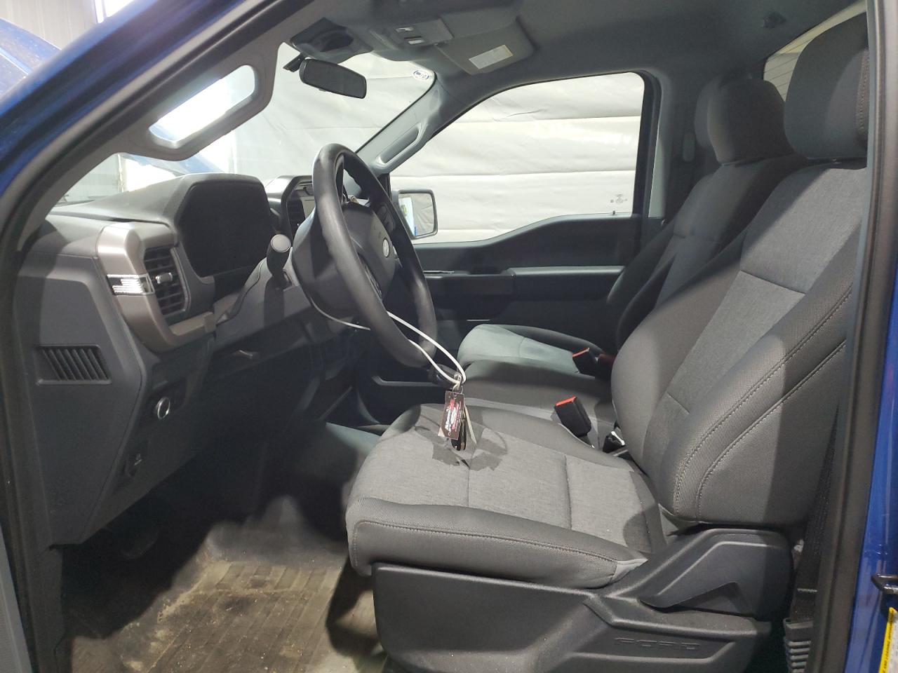 2024 Ford F150 Xl VIN: 1FTMF1L54RKF00399 Lot: 90036545