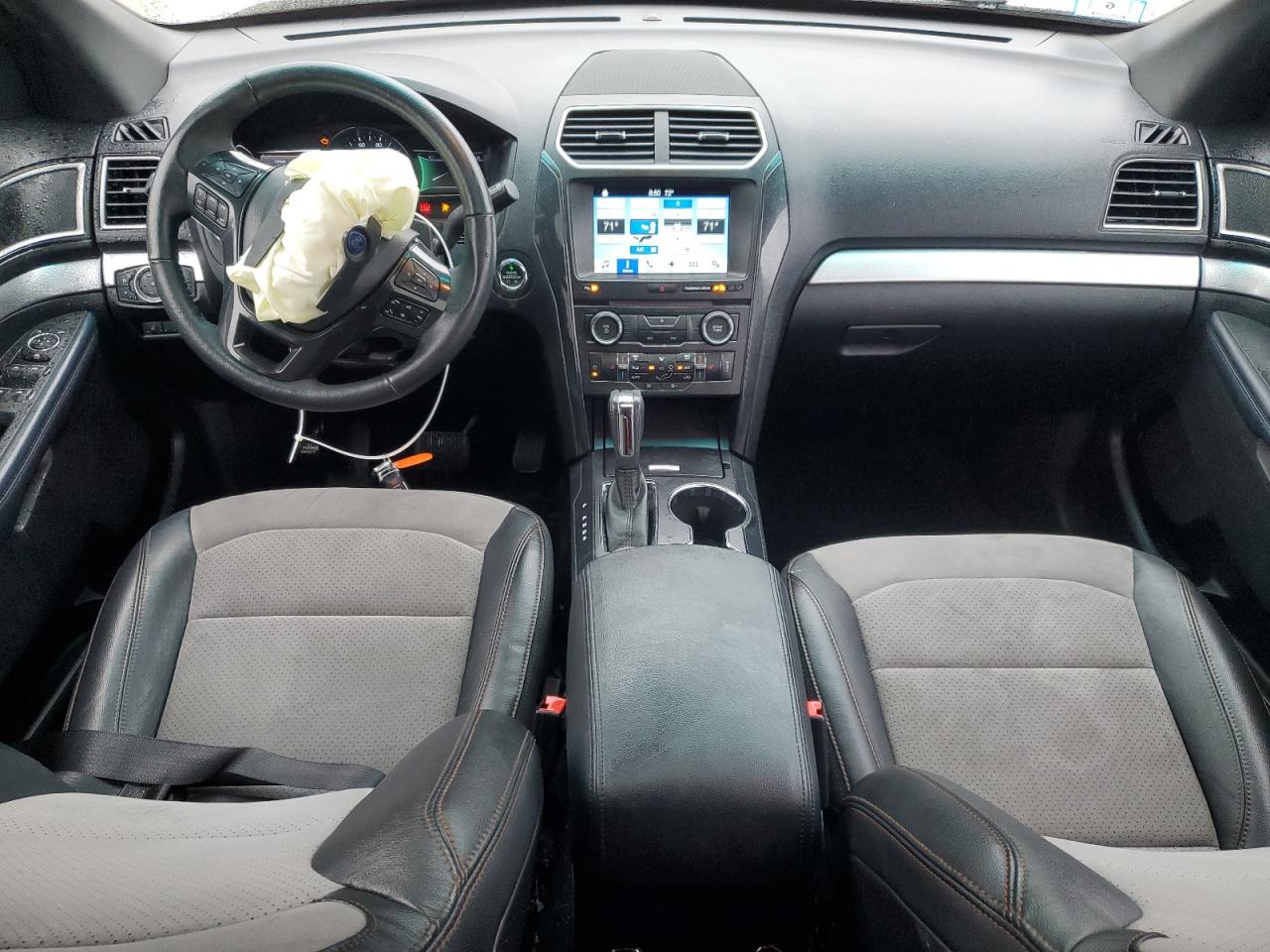 2017 Ford Explorer Xlt VIN: 1FM5K8D83HGA14052 Lot: 86064705