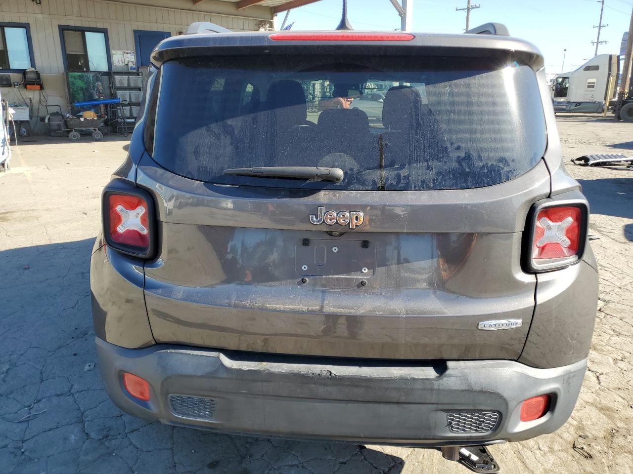 2017 Jeep Renegade Latitude VIN: ZACCJABB4HPE63196 Lot: 90736925