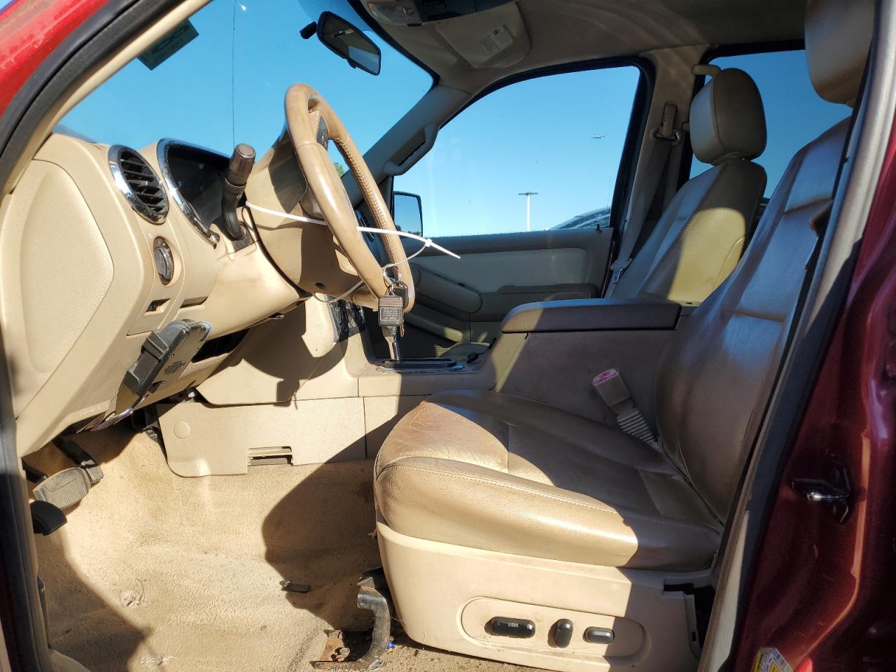 2007 Ford Explorer Xlt VIN: 1FMEU73E27UB66349 Lot: 81979385