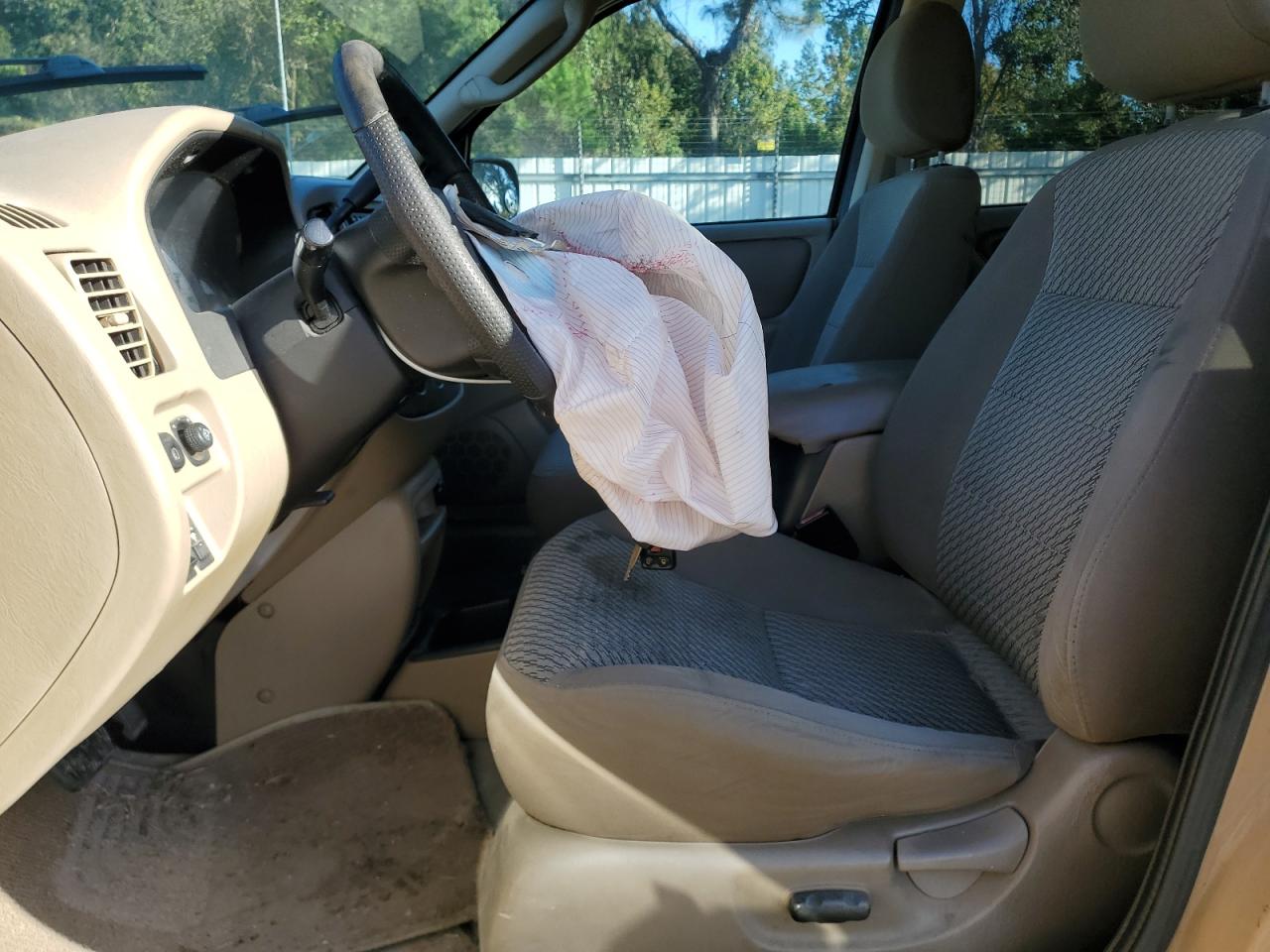 2003 Ford Escape Xlt VIN: 1FMYU93133KA68717 Lot: 84072675