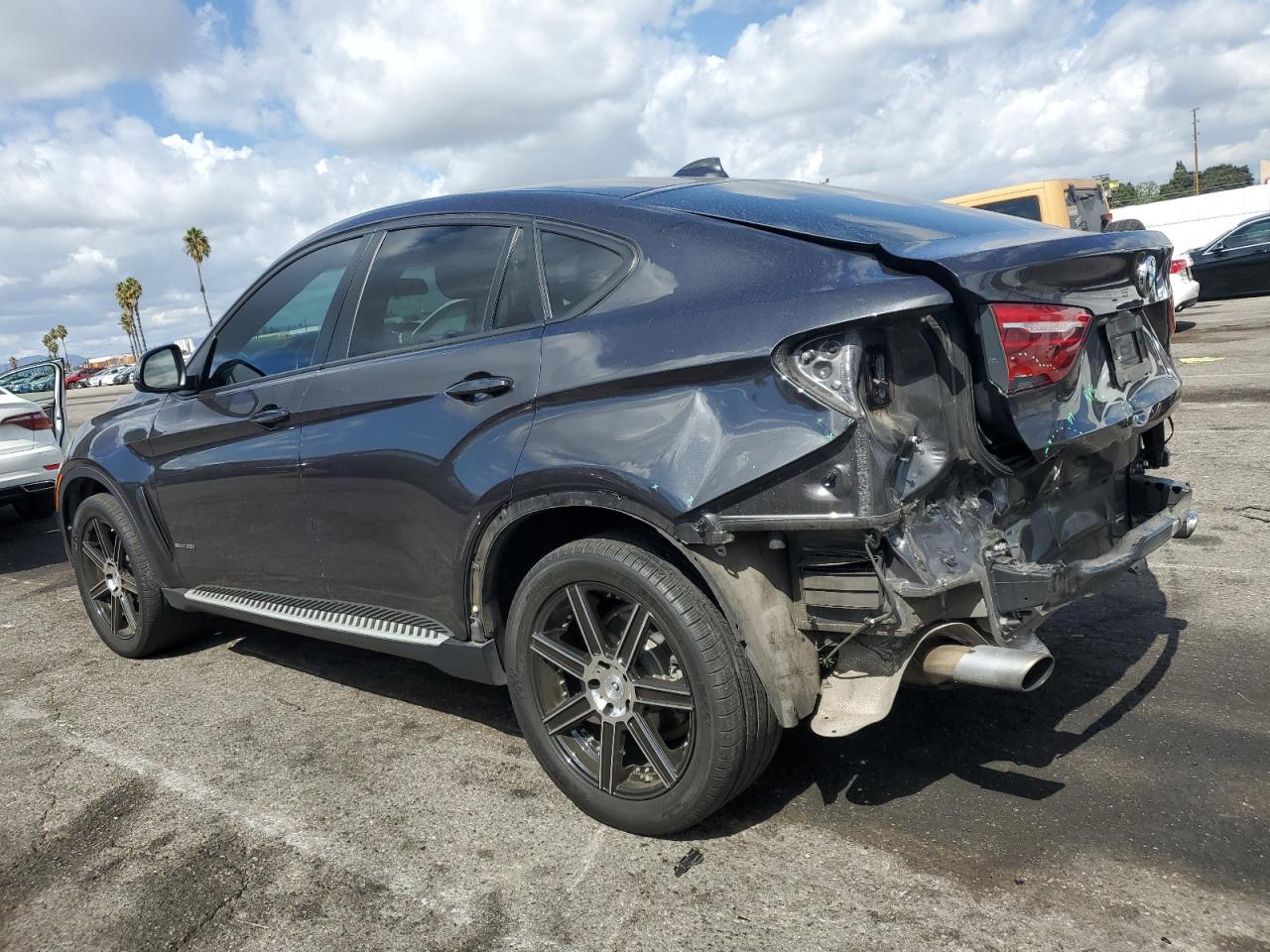 Фото: 5UXKU0C58G0F92831