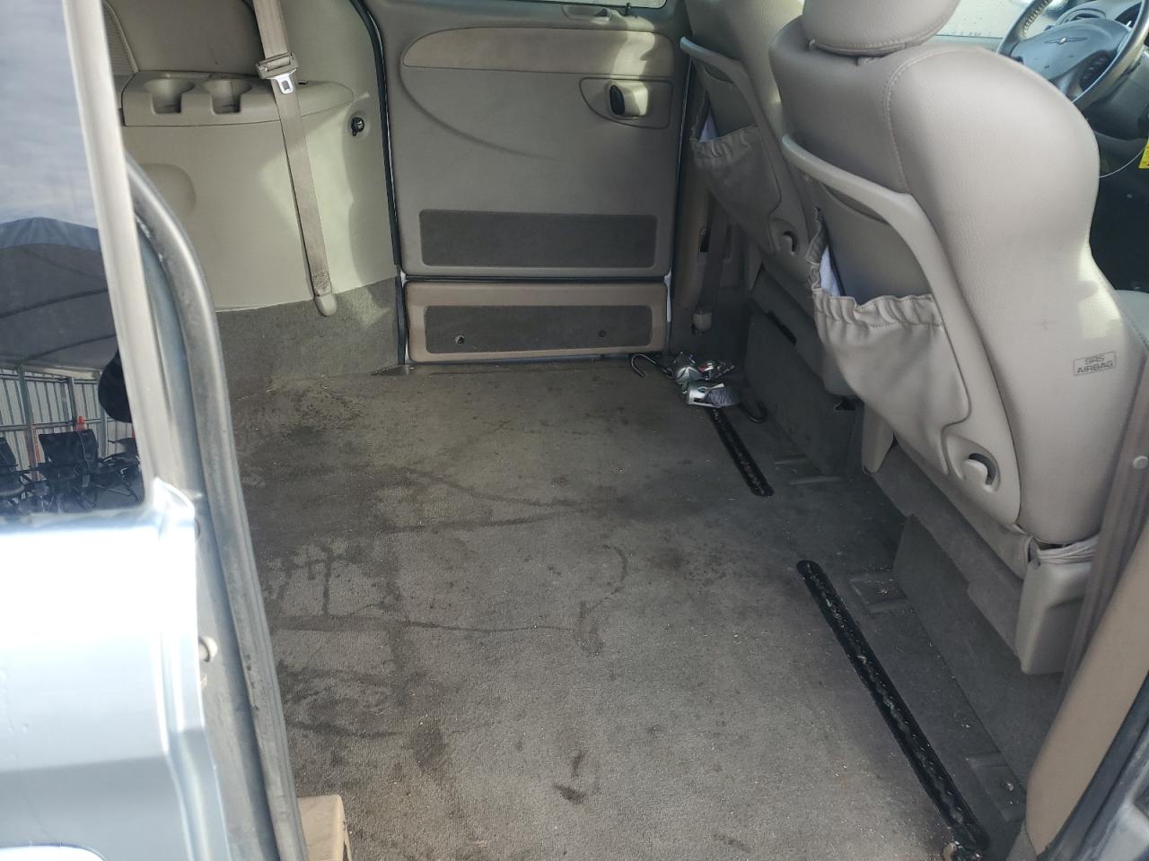 2003 Chrysler Town & Country Limited VIN: 2C8GP64L13R360372 Lot: 86513535