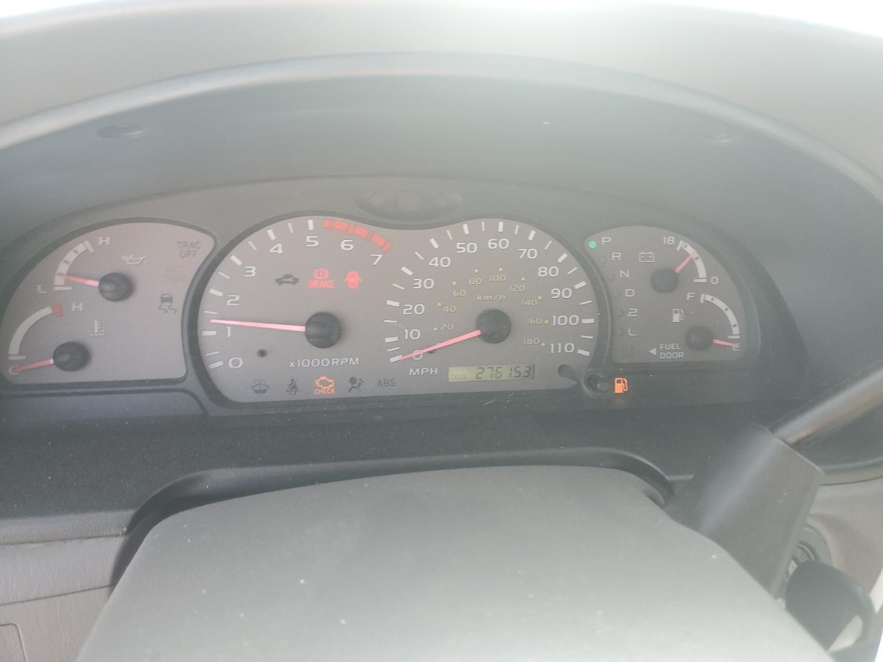 2004 Toyota Sequoia Sr5 VIN: 5TDZT34A44S210252 Lot: 82730025