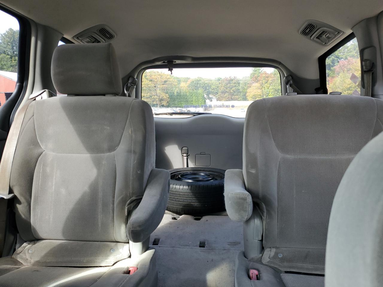 2005 Toyota Sienna Ce VIN: 5TDZA23C55S233611 Lot: 86844095