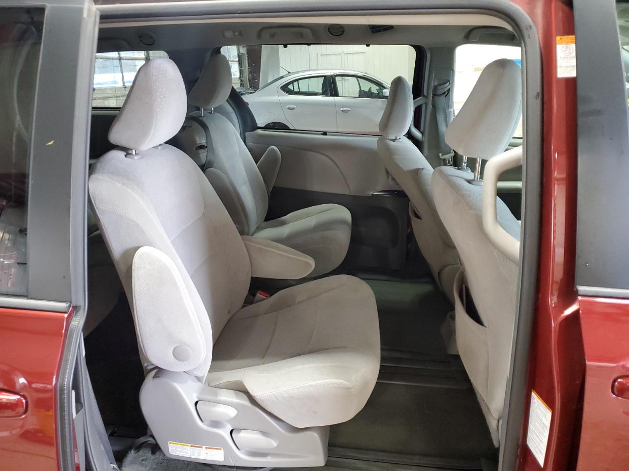 2015 Toyota Sienna Le VIN: 5TDKK3DC6FS560930 Lot: 86257925