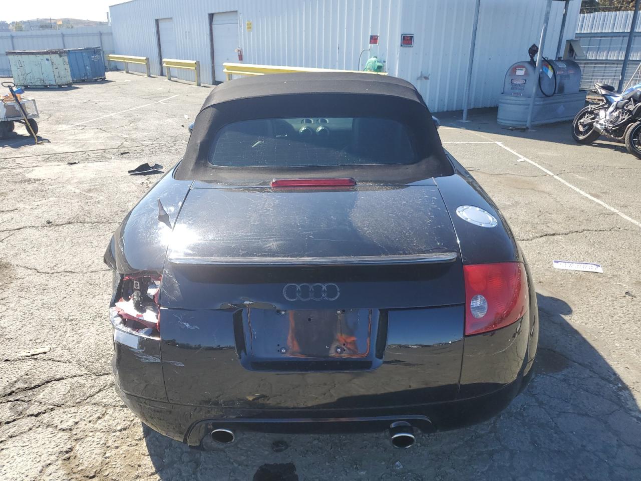 Фото: TRUUT28N311037162