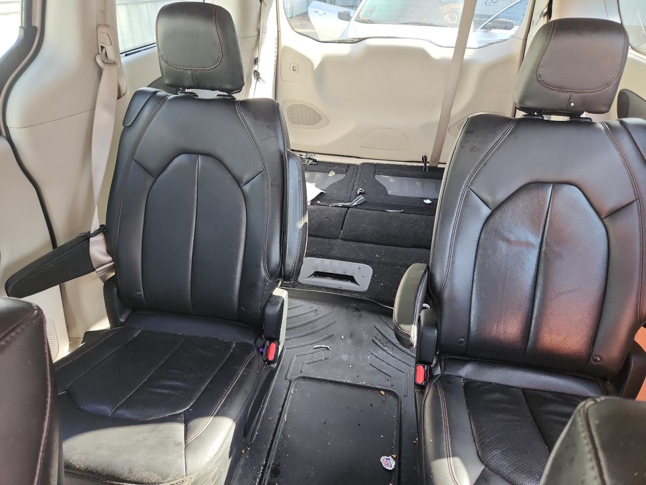 2017 Chrysler Pacifica Touring L Plus VIN: 2C4RC1EG2HR608386 Lot: 82195975