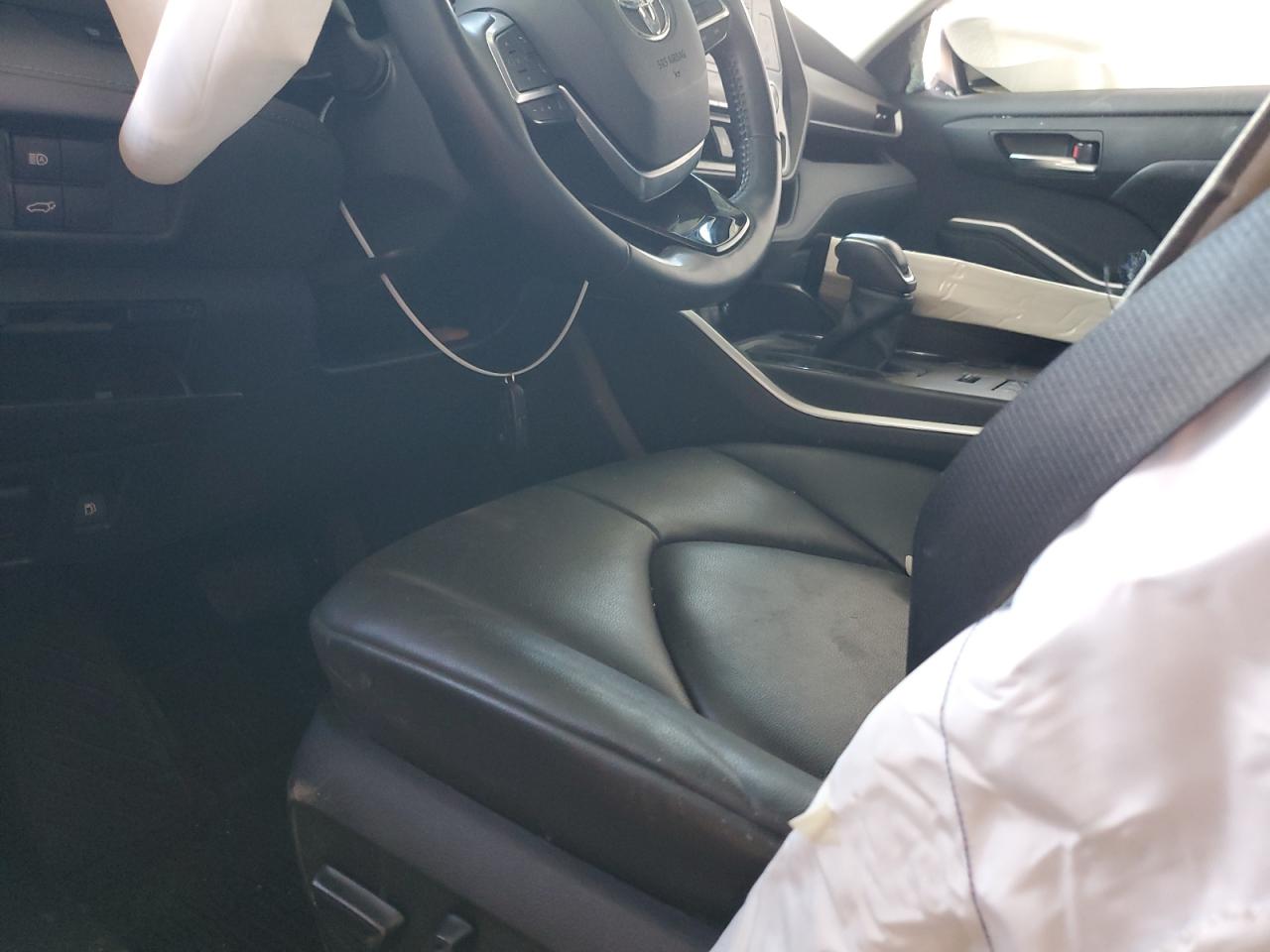 2021 Toyota Highlander Xle VIN: 5TDHZRBH4MS555603 Lot: 85535315