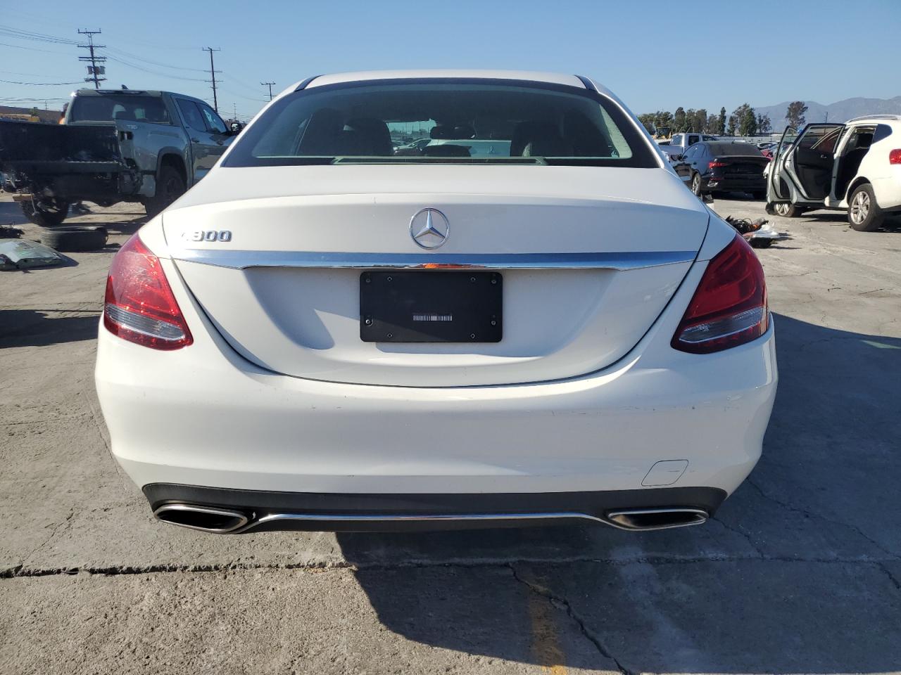 2017 Mercedes-Benz C 300 VIN: 55SWF4JB0HU187381 Lot: 87114765