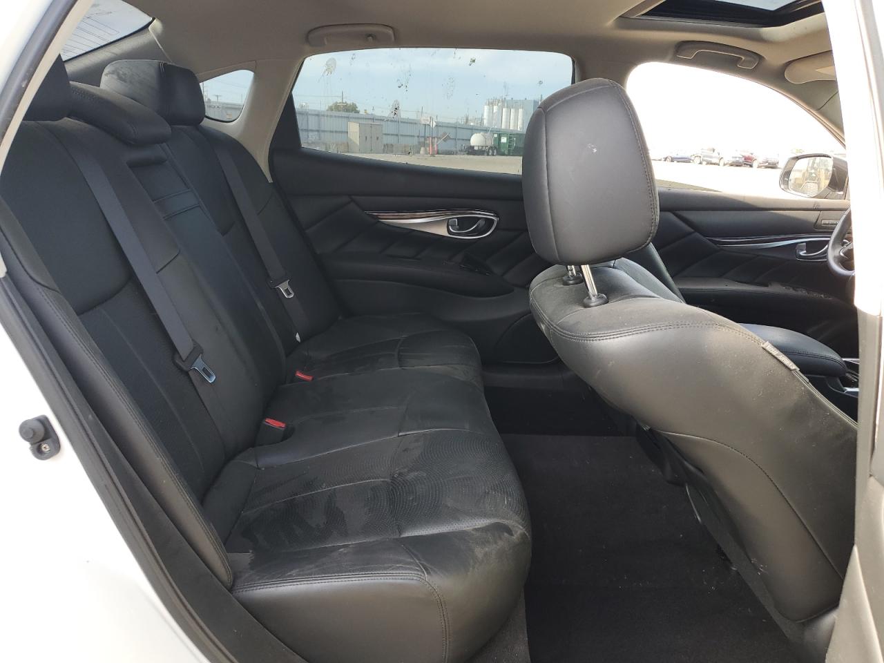 2015 Infiniti Q70L 3.7 VIN: JN1BY1PR1FM830020 Lot: 84638125