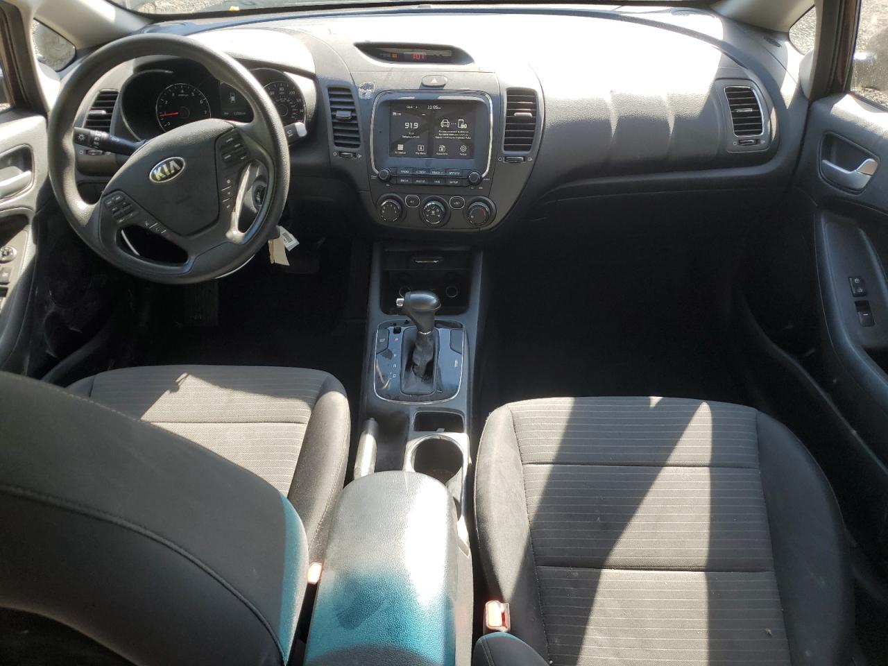 2018 Kia Forte Lx VIN: 3KPFL4A70JE171229 Lot: 84393685