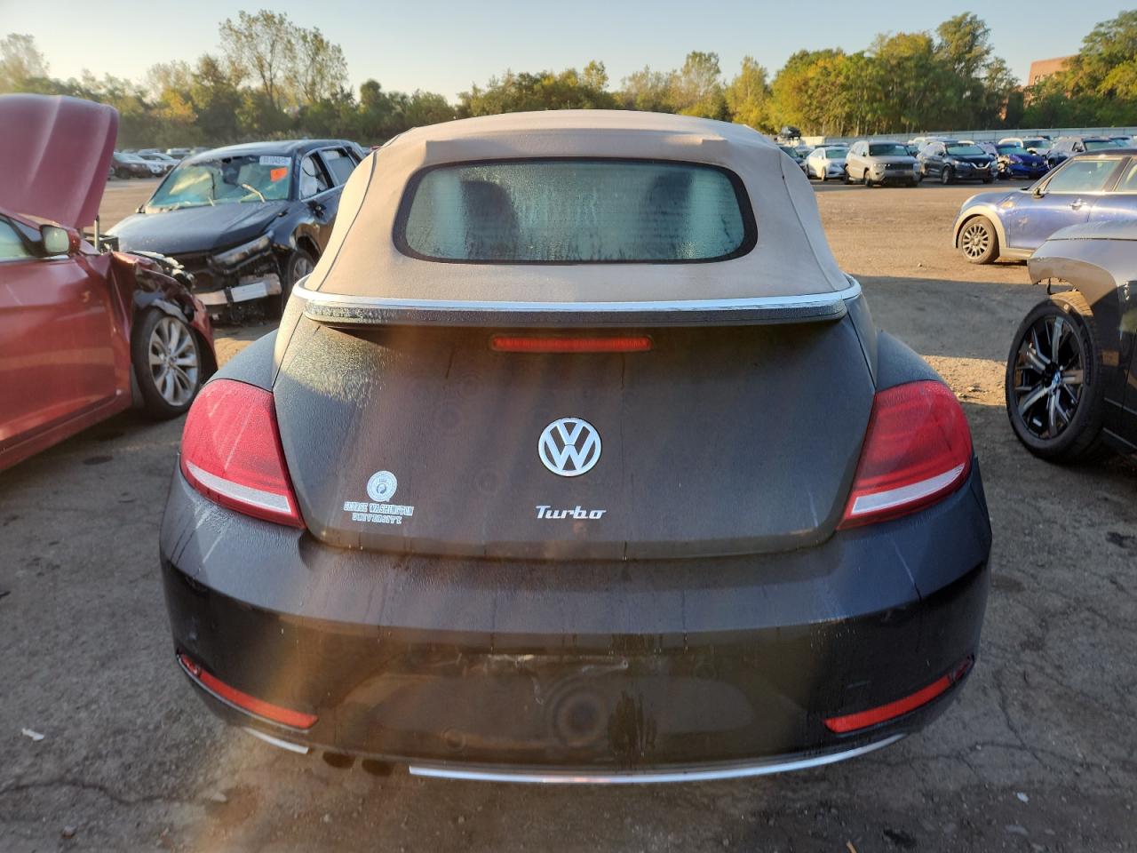 2018 Volkswagen Beetle S VIN: 3VW5DAAT8JM505191 Lot: 84184065