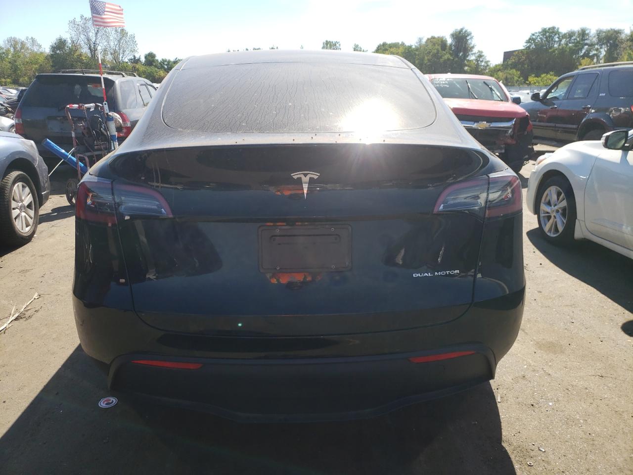 2024 Tesla Model Y VIN: 7SAYGDEE0RA219730 Lot: 84420365