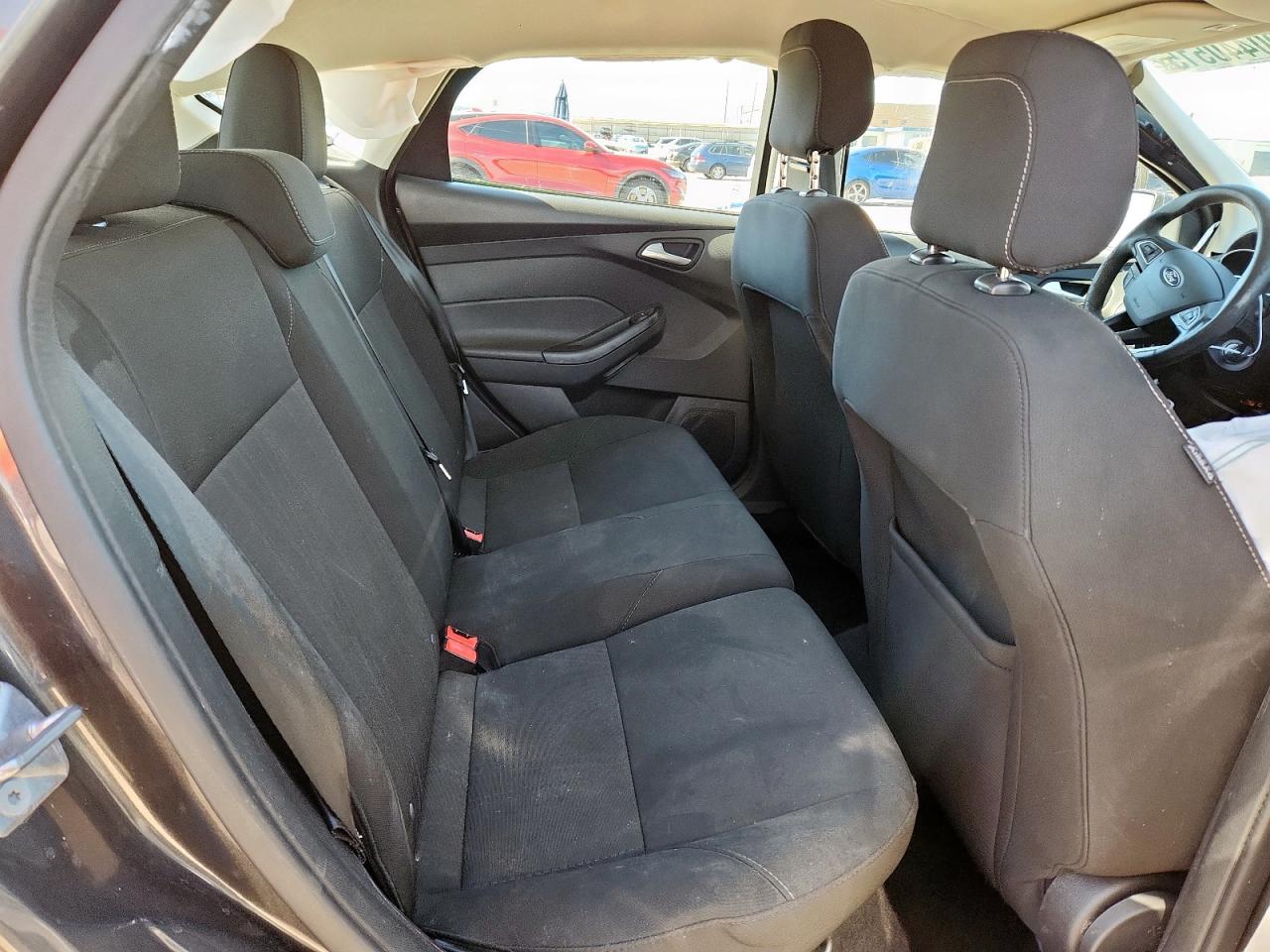 2018 Ford Focus Se VIN: 1FADP3K25JL330834 Lot: 90440515