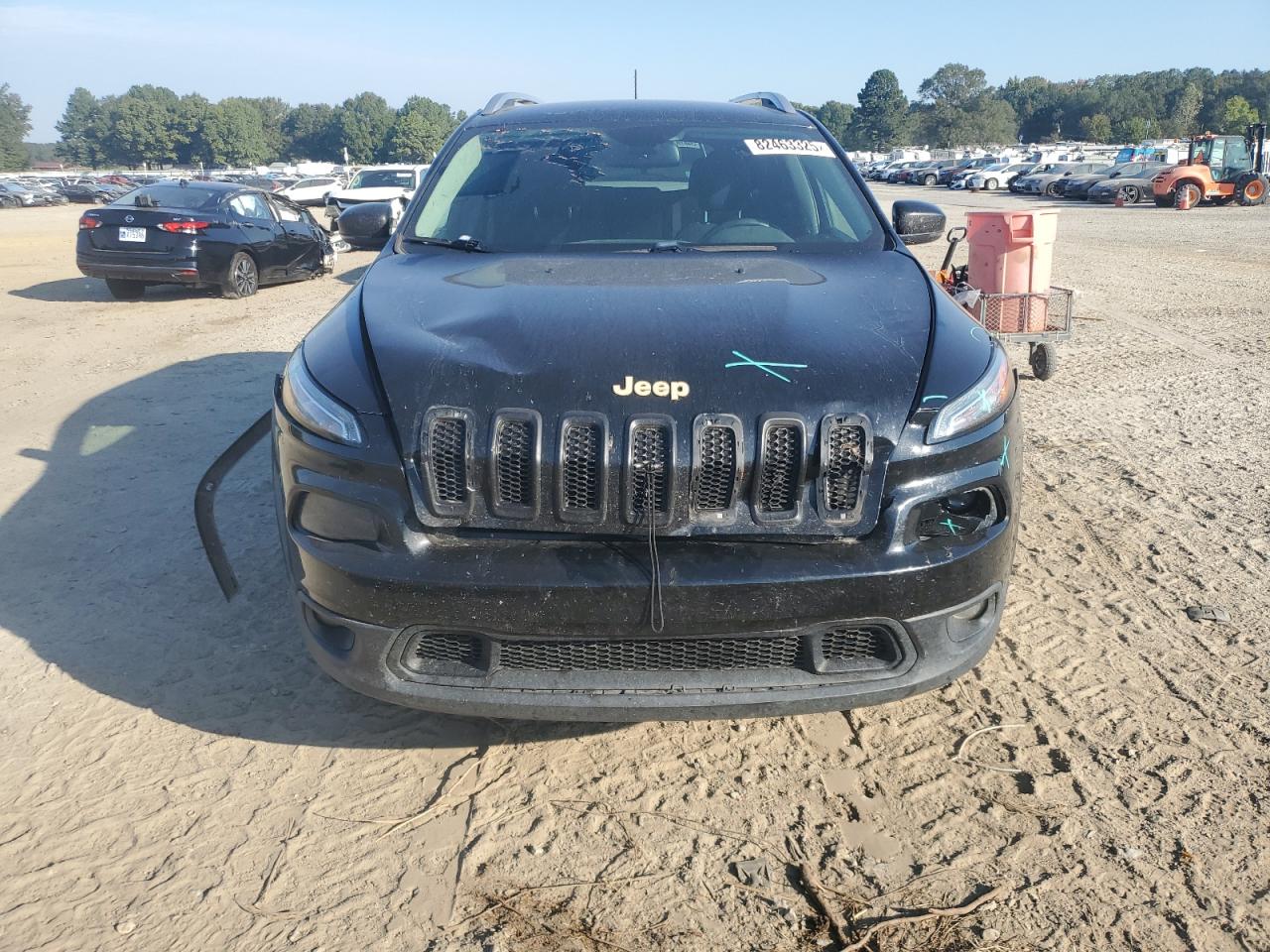 2017 Jeep Cherokee Latitude VIN: 1C4PJMCS1HW615052 Lot: 82463325
