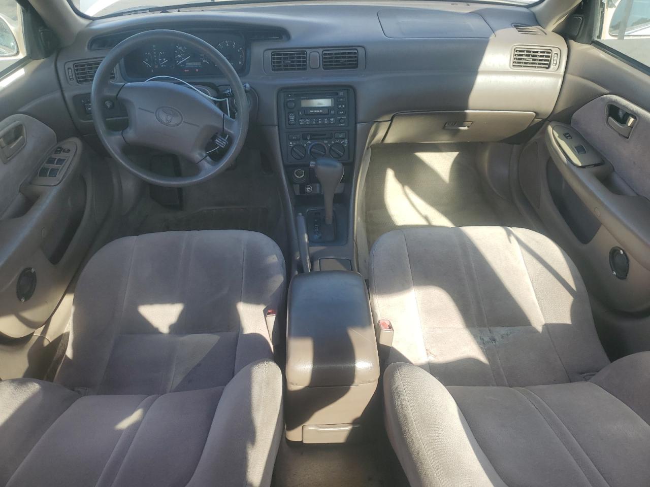 1999 Toyota Camry Ce VIN: 4T1BG22K3XU528581 Lot: 85007095