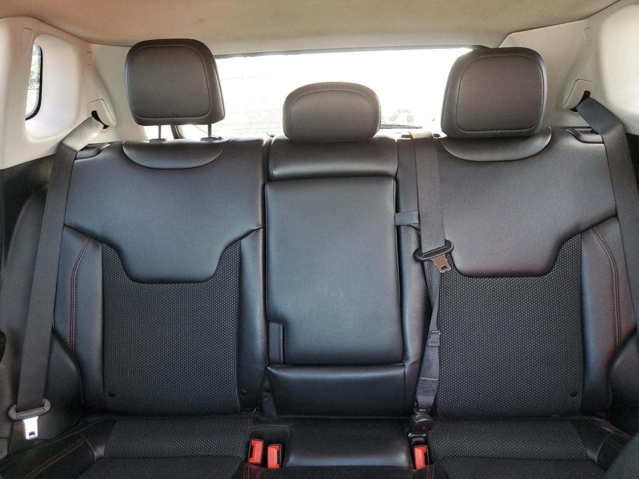 2020 Jeep Compass Trailhawk VIN: 3C4NJDDB2LT163598 Lot: 82390145