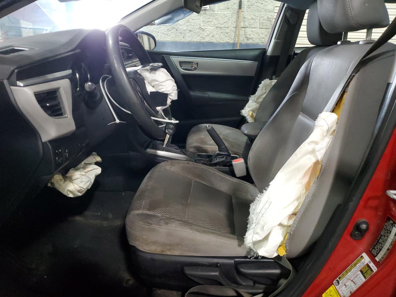 2015 Toyota Corolla L VIN: 2T1BURHE8FC236699 Lot: 85760655