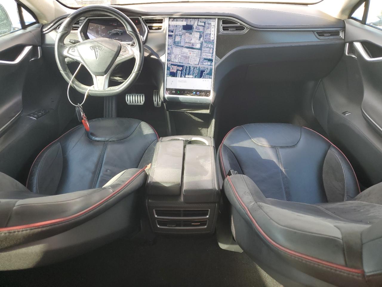 2013 Tesla Model S VIN: 5YJSA1CPXDFP10826 Lot: 82697845