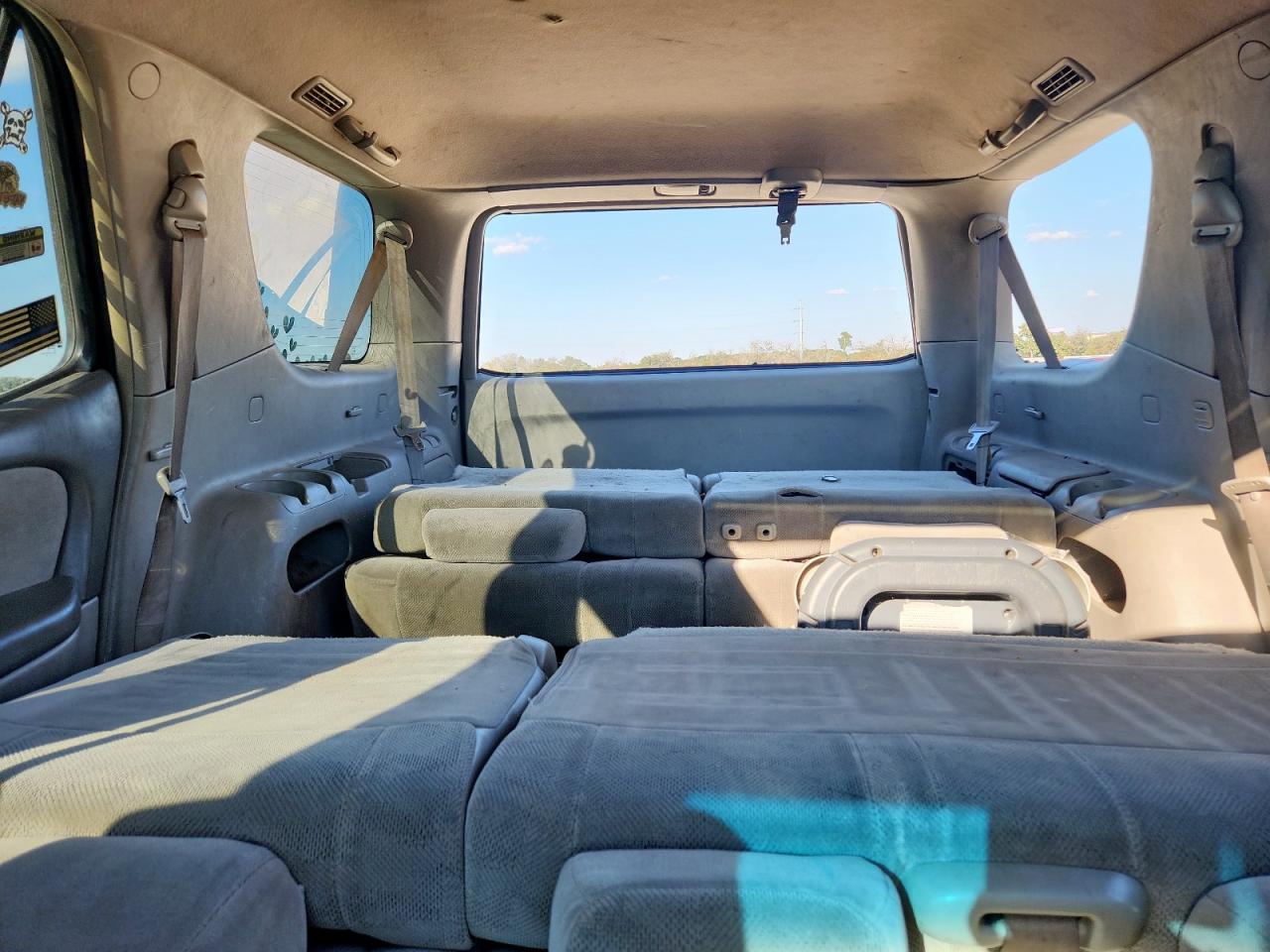 2005 Toyota Sequoia Sr5 VIN: 5TDBT44A15S233612 Lot: 86122475