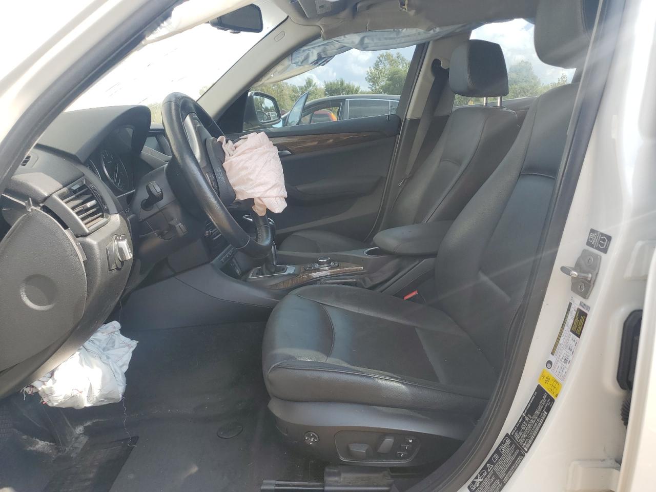 2013 BMW X1 xDrive28I VIN: WBAVL1C50DVR88199 Lot: 84698615