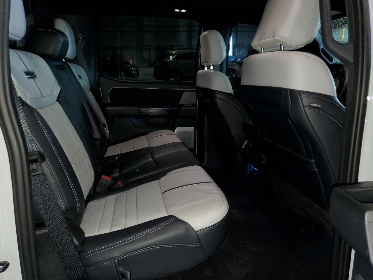 2024 Ford F150 Lightning Platinum VIN: 1FT6W7L74RWG27983 Lot: 85545935