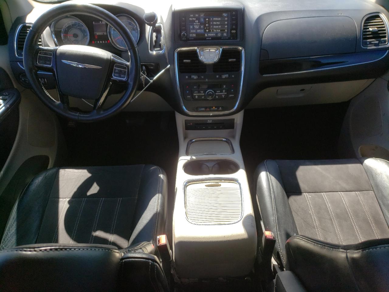 2015 Chrysler Town & Country Limited VIN: 2C4RC1JG8FR698209 Lot: 85521595