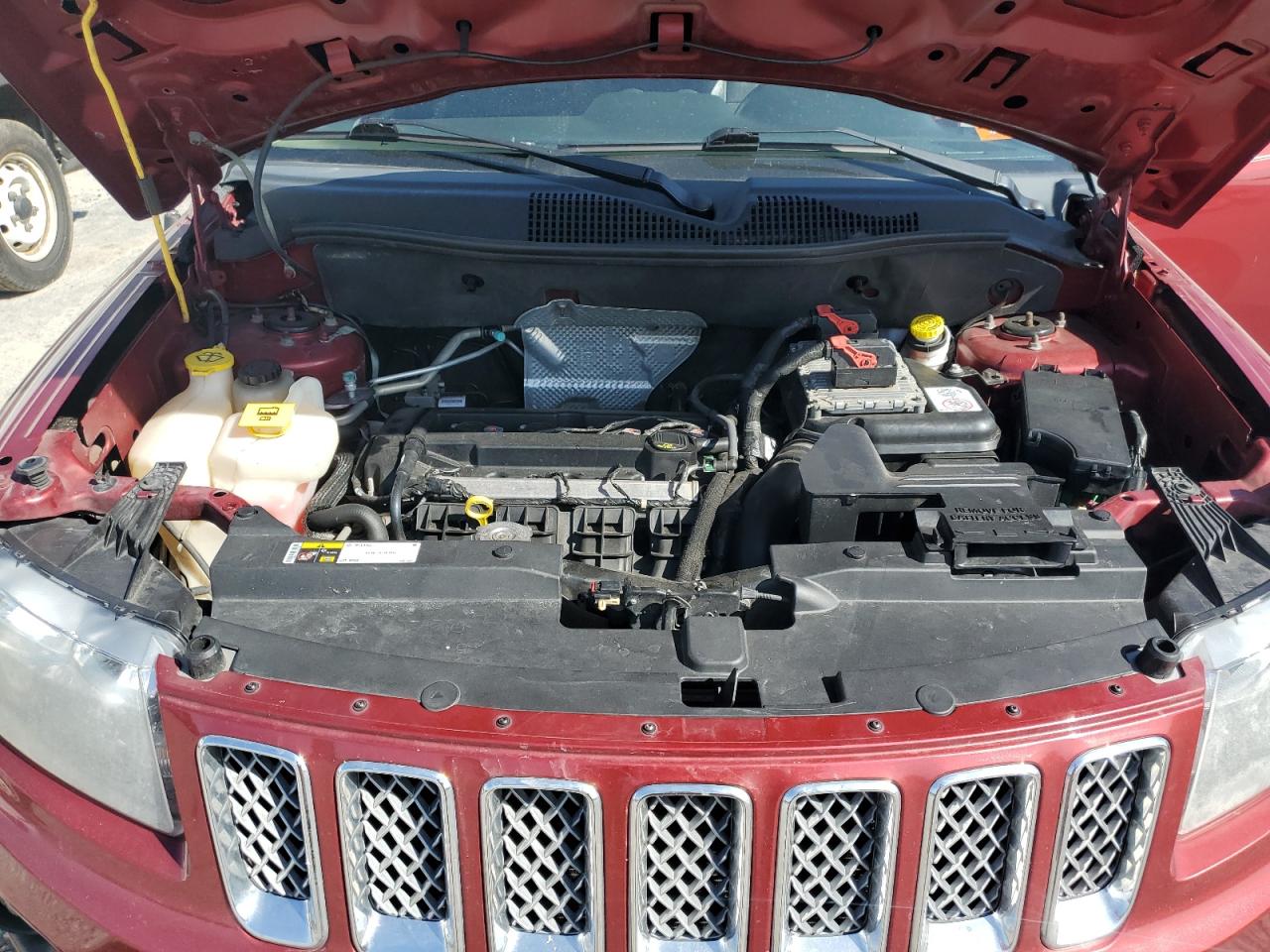 2014 Jeep Compass Latitude VIN: 1C4NJCEA5ED518028 Lot: 81981605