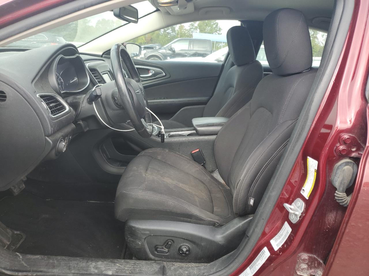 2015 Chrysler 200 Limited VIN: 1C3CCCAB5FN623023 Lot: 82236575