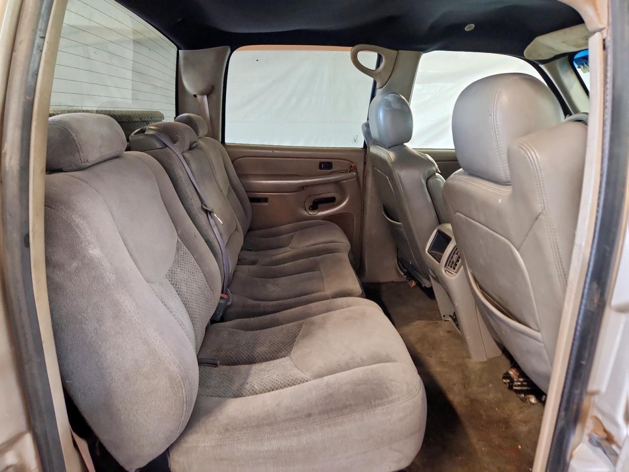 2004 GMC Sierra K2500 Heavy Duty VIN: 1GTHK23234F228471 Lot: 85934045