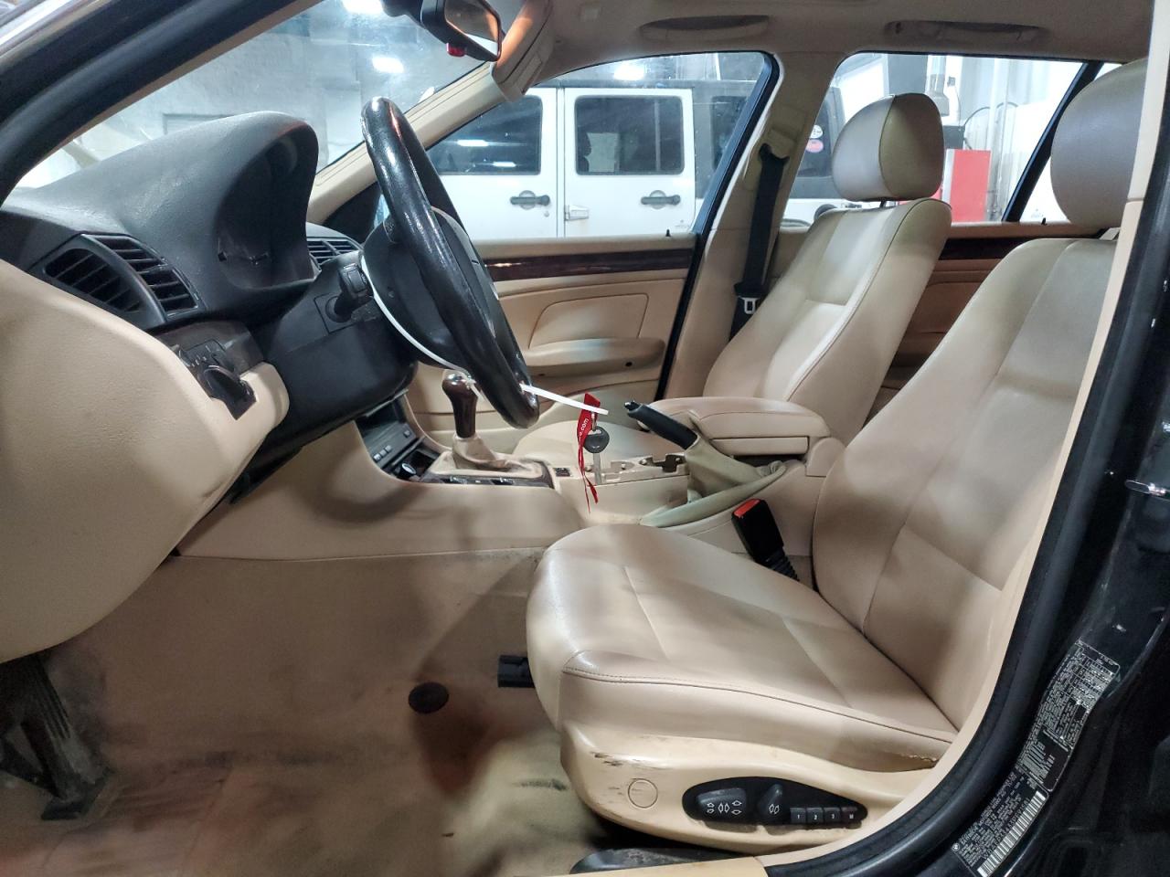 2003 BMW 325 Xit VIN: WBAEP33433PE91581 Lot: 86289485