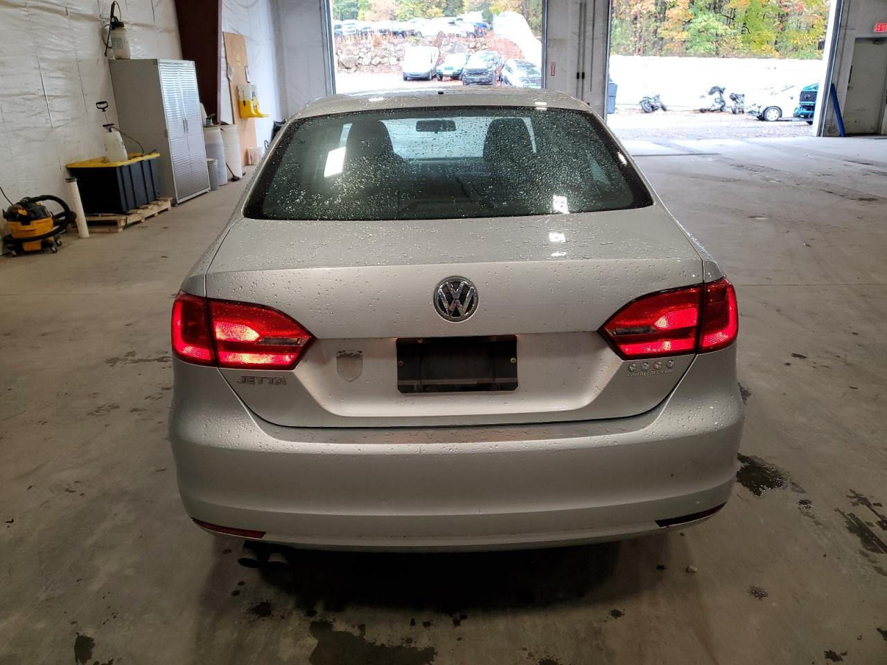 2013 Volkswagen Jetta Base VIN: 3VW2K7AJ7DM223963 Lot: 82298035