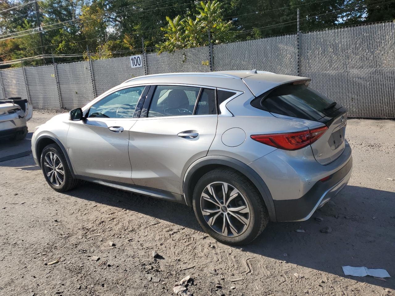 QX30 QX30