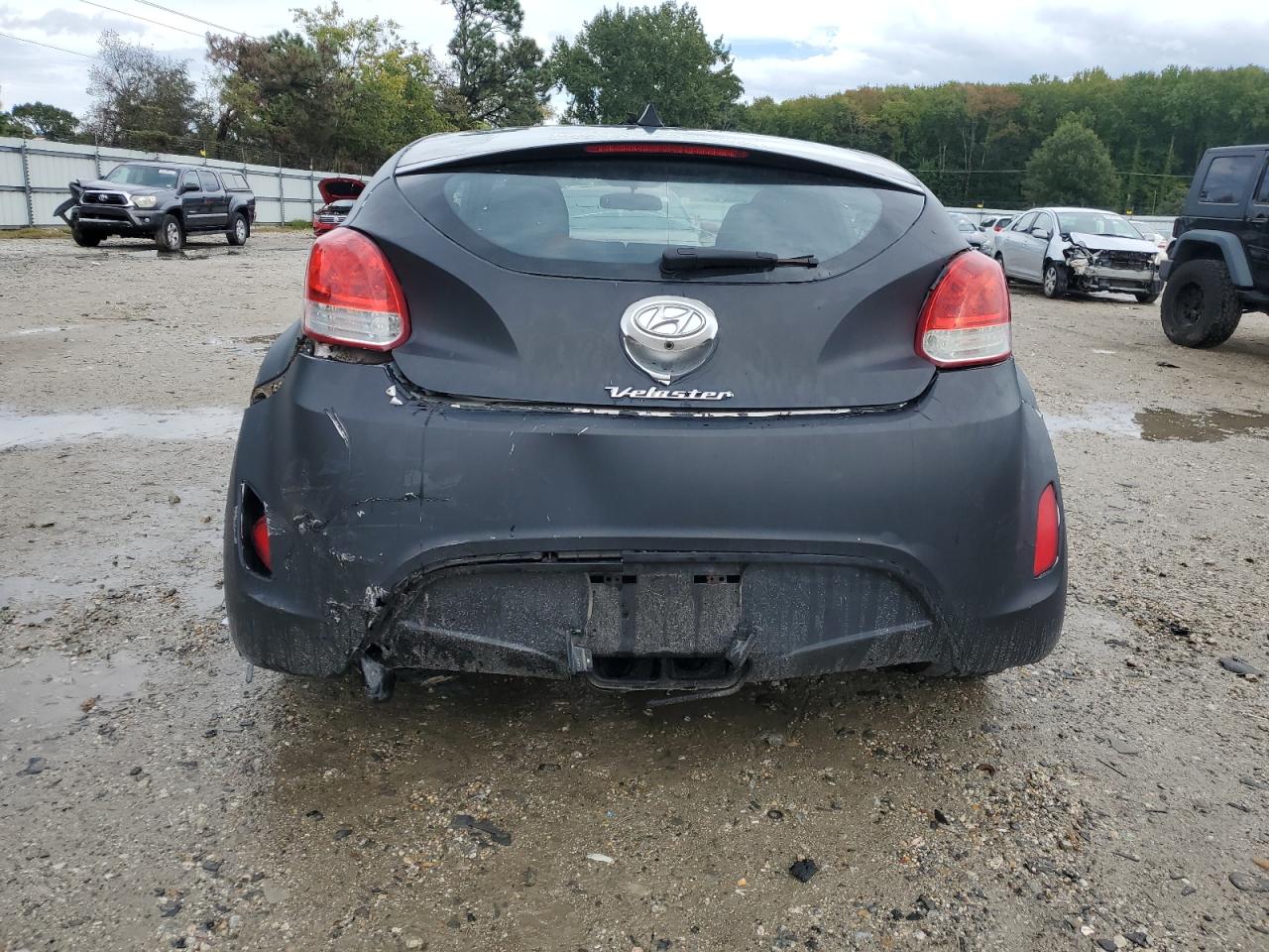 2017 Hyundai Veloster VIN: KMHTC6AD9HU306669 Lot: 82339105