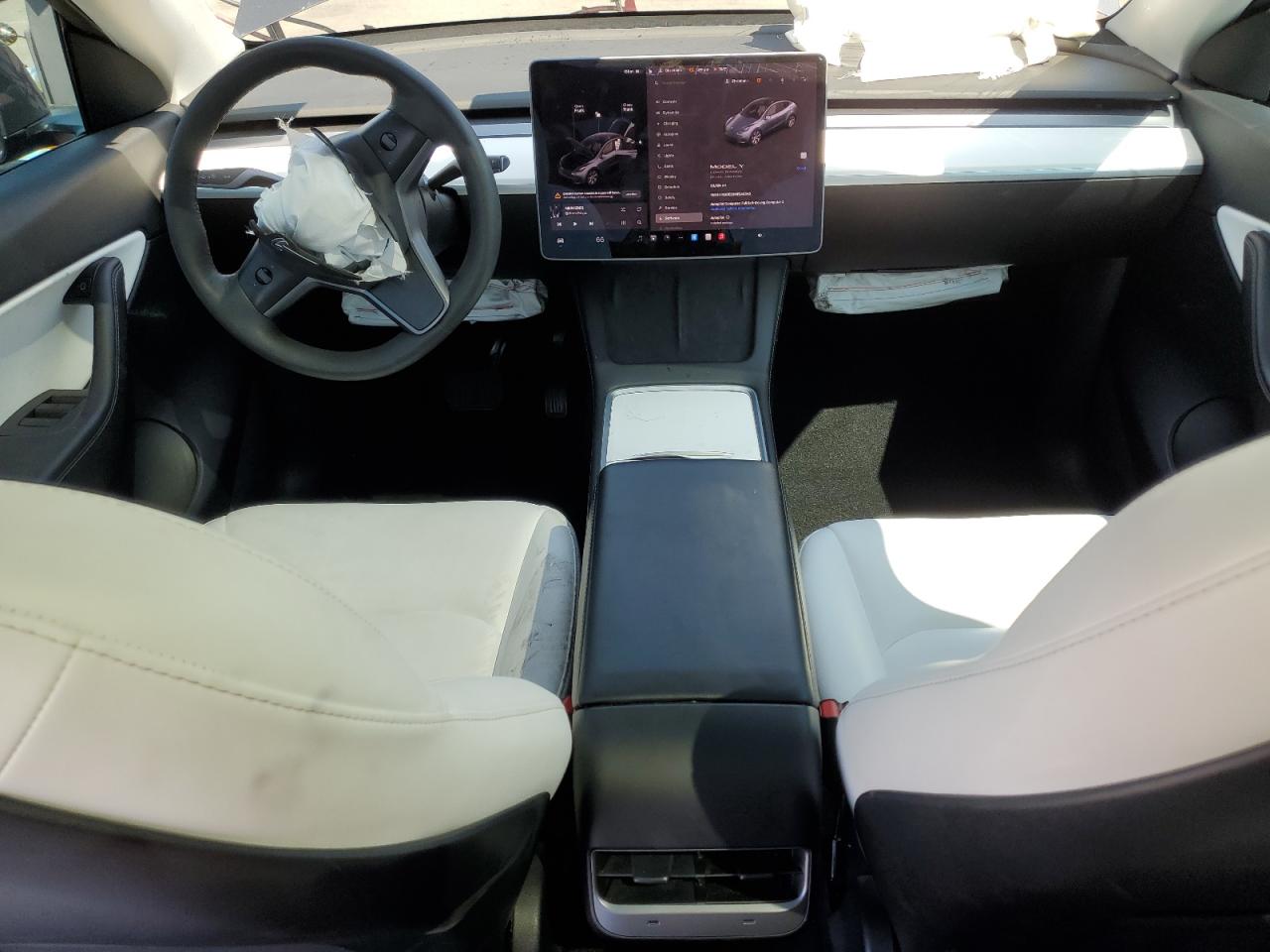 2021 Tesla Model Y VIN: 5YJYGDEEXMF240545 Lot: 84835015