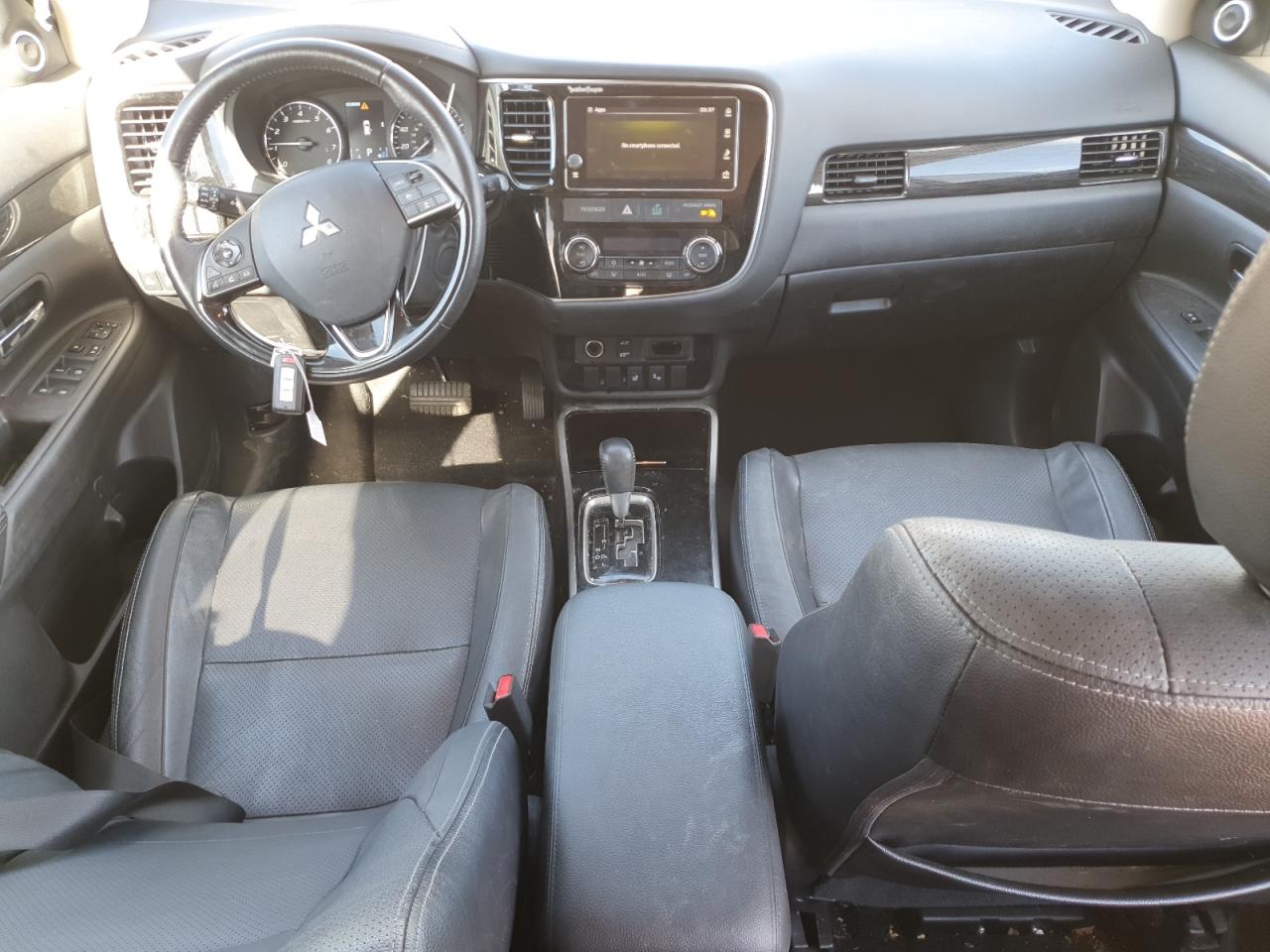 2018 Mitsubishi Outlander Se VIN: JA4AZ3A3XJJ000212 Lot: 90839785