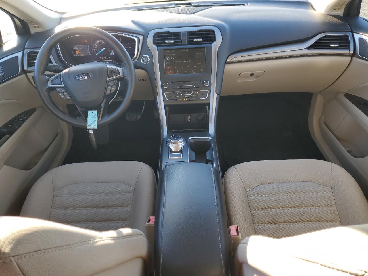 2017 Ford Fusion Se VIN: 3FA6P0H77HR331568 Lot: 90740985
